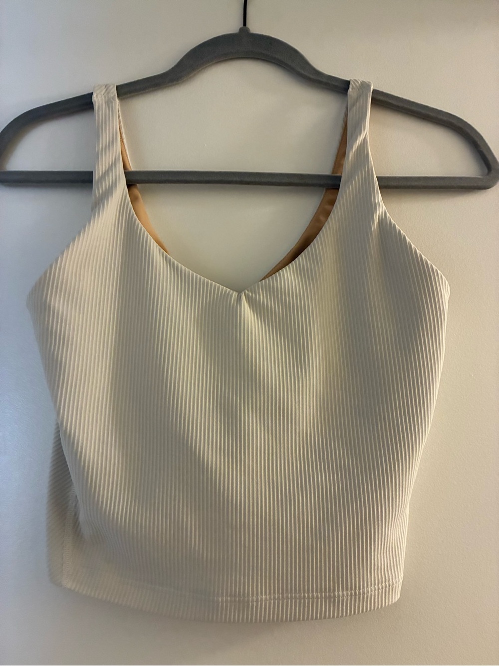 Old Navy Active Sport Cream Ribbed V-Neck Cropped Camisole